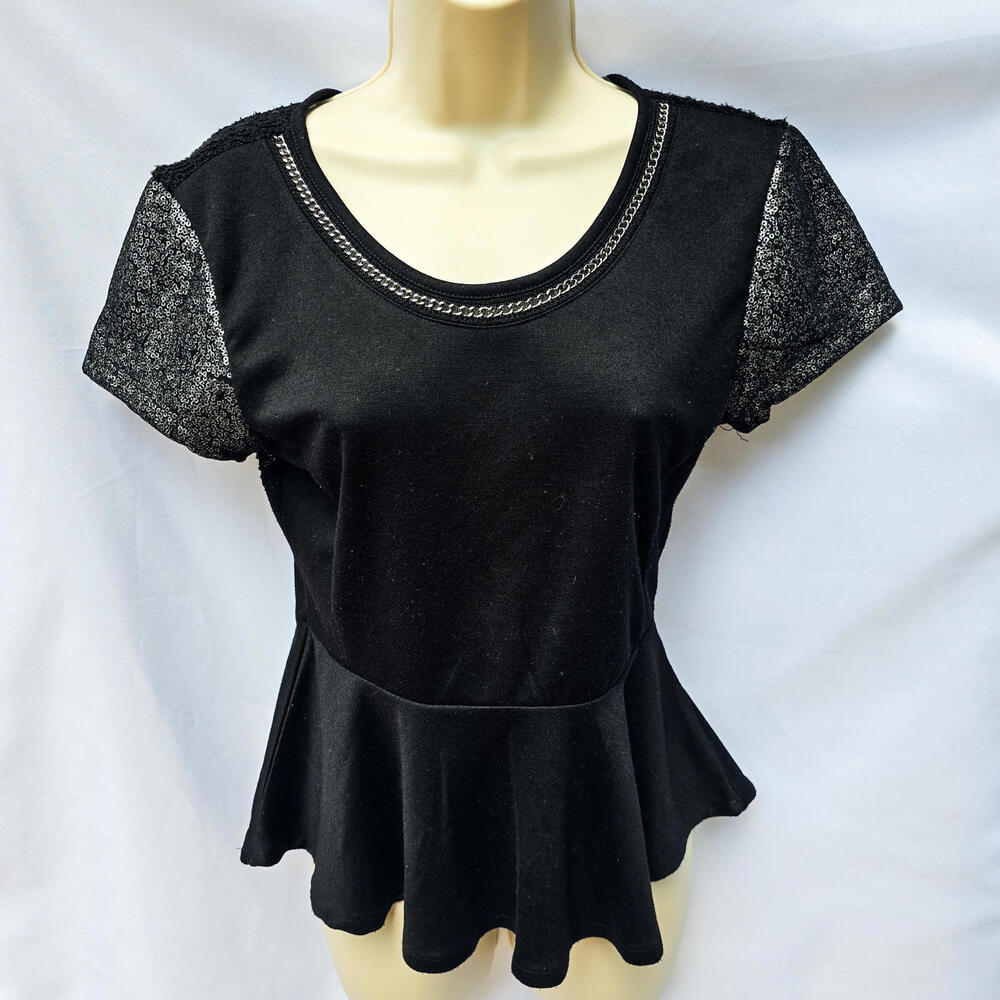 Miss Me Women's Black Sequin Lace Back Short Sleeve Scoop Neck Blouse